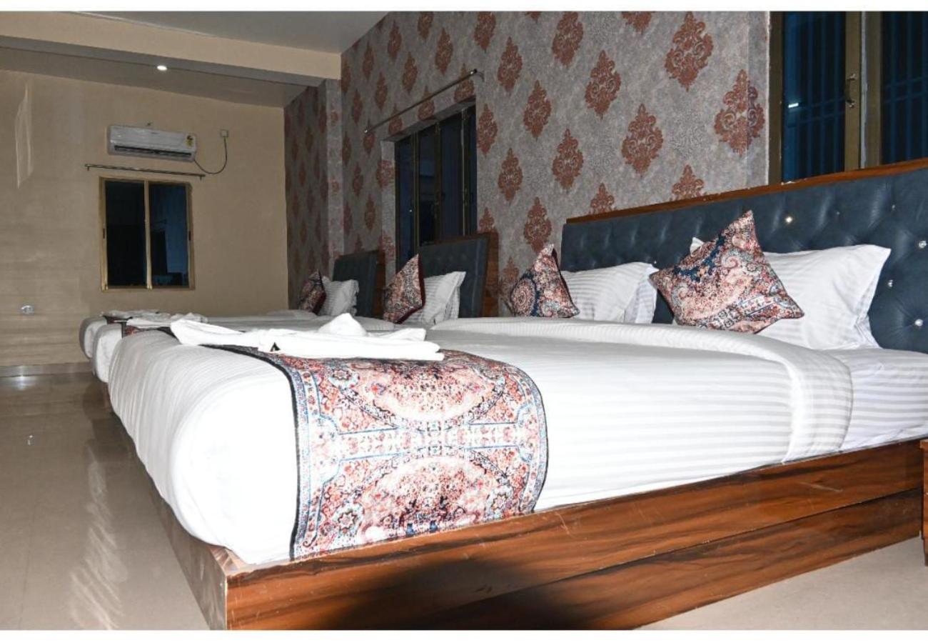 Gk Hotel And Restaurant Varanasi Exterior photo