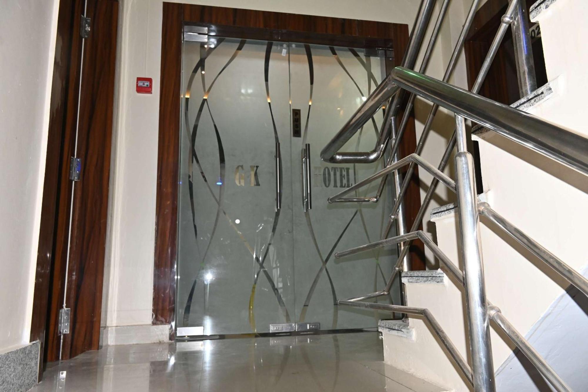 Gk Hotel And Restaurant Varanasi Exterior photo